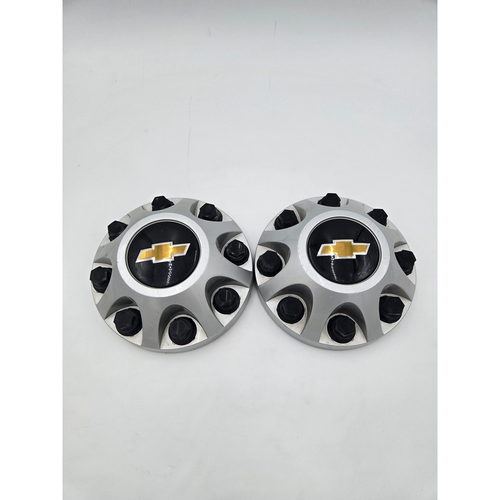 11–26 Chevy Silverado 2500 3500 SRW Center Cap OEM 9597819 Silver Wheel Covers